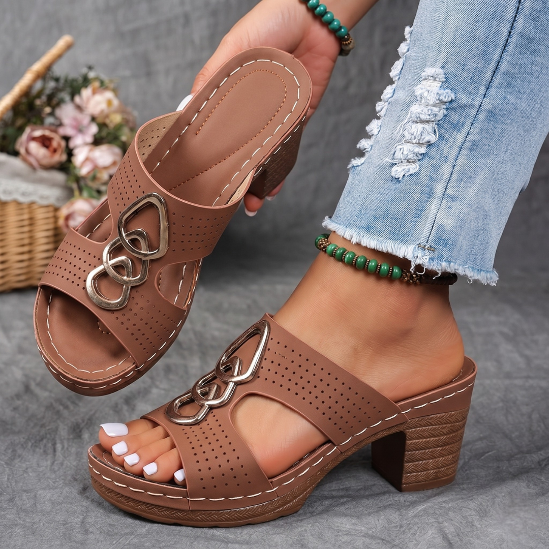 GRACE | CHIC AND COMFORTABLE ORTHOPEDIC SANDALS