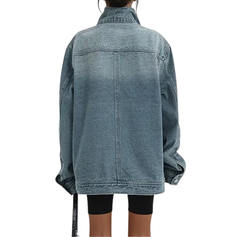 Cleo – Asymmetrisch jasje met knopen in streetstyle