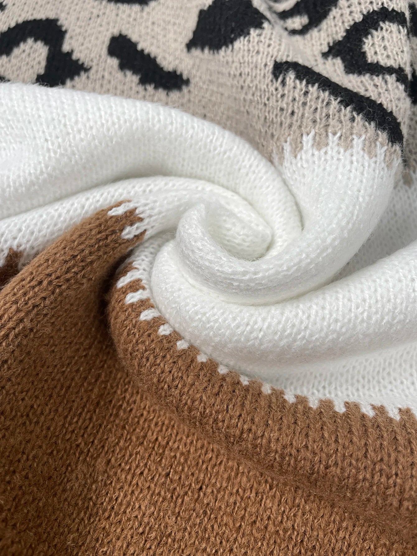LindenBoutique® | Trui Met Luipaardprint