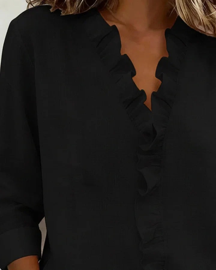 Aletta – Elegante blouse met V-hals en flatterende ruches